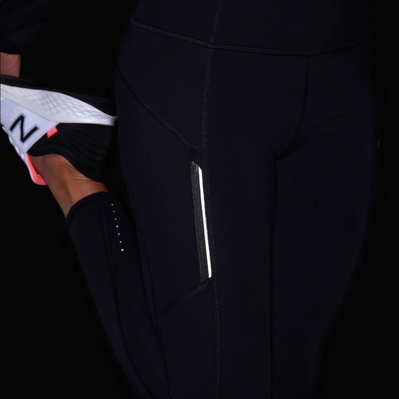 Athleta Rainier Tight // Black - Picture 5 of 16